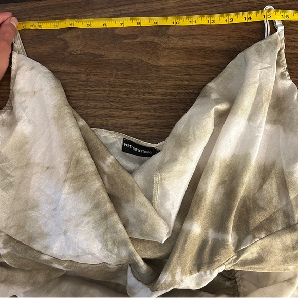 NWT PrettyLittleThing Gold and Cream Backless Dress - Picture 8 of 10